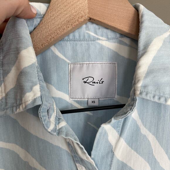 RAILS Lex Shirt in Light Vintage Zebras Size XS Blue White Stripe Tencel Raw Hem - Picture 11 of 16
